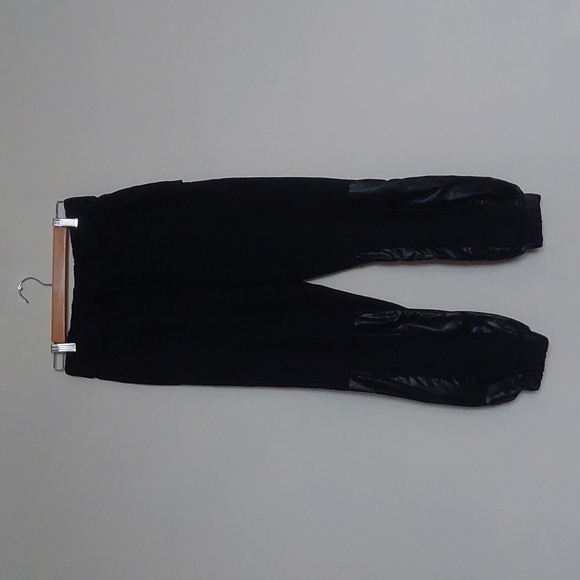 VDR Viadellerose black sweatpants - Picture 4 of 13
